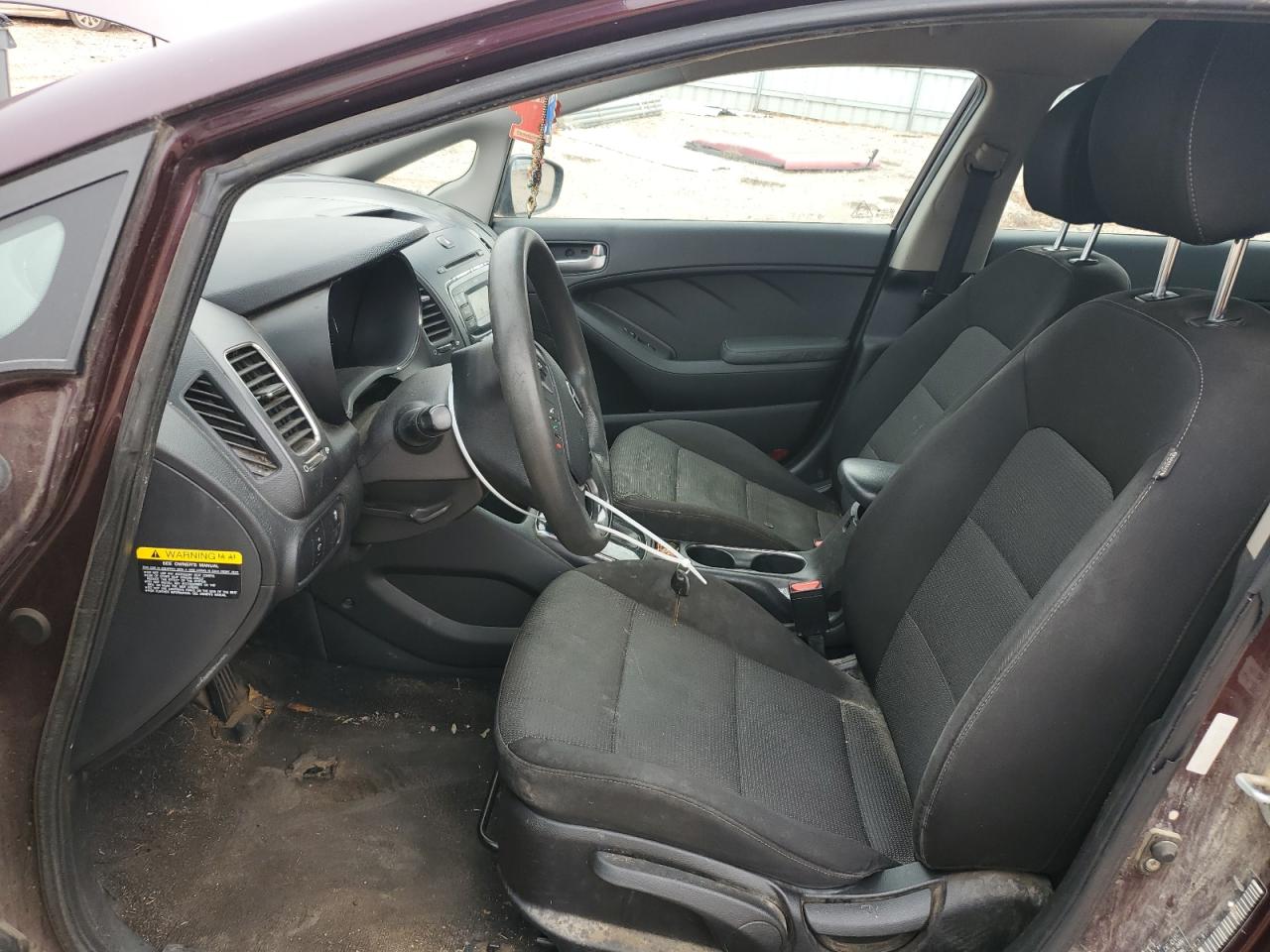 2017 Kia Forte - Image 7