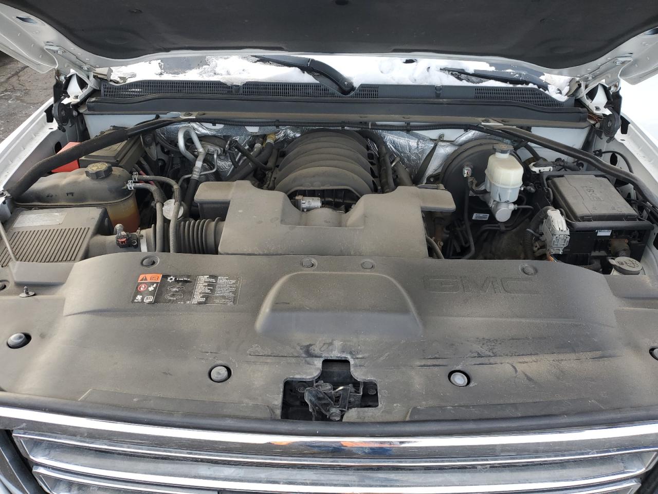 2015 GMC Yukon - Image 14