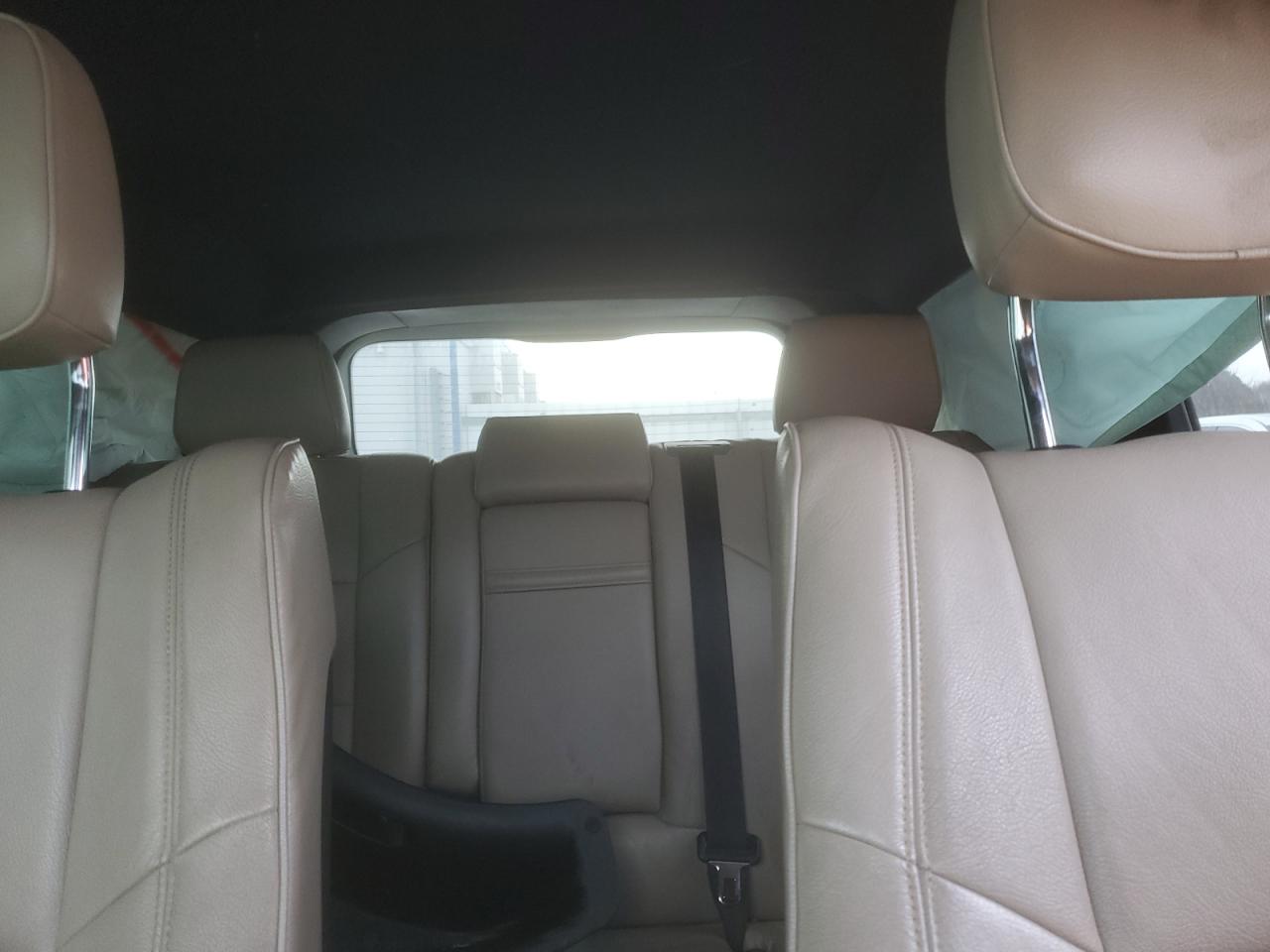 2016 Jeep Grand Cherokee - Image 10