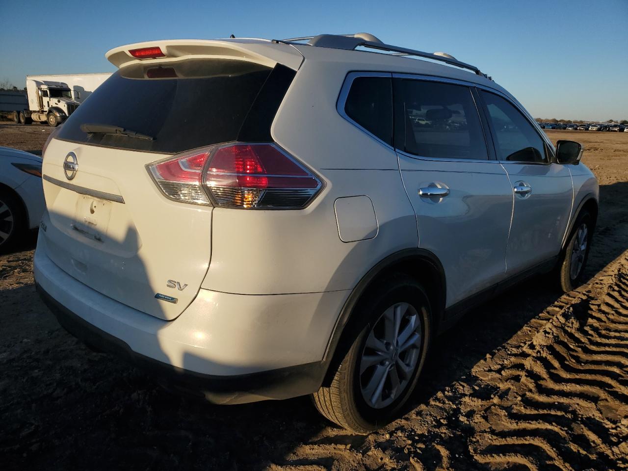 2014 Nissan Rogue - Image 3