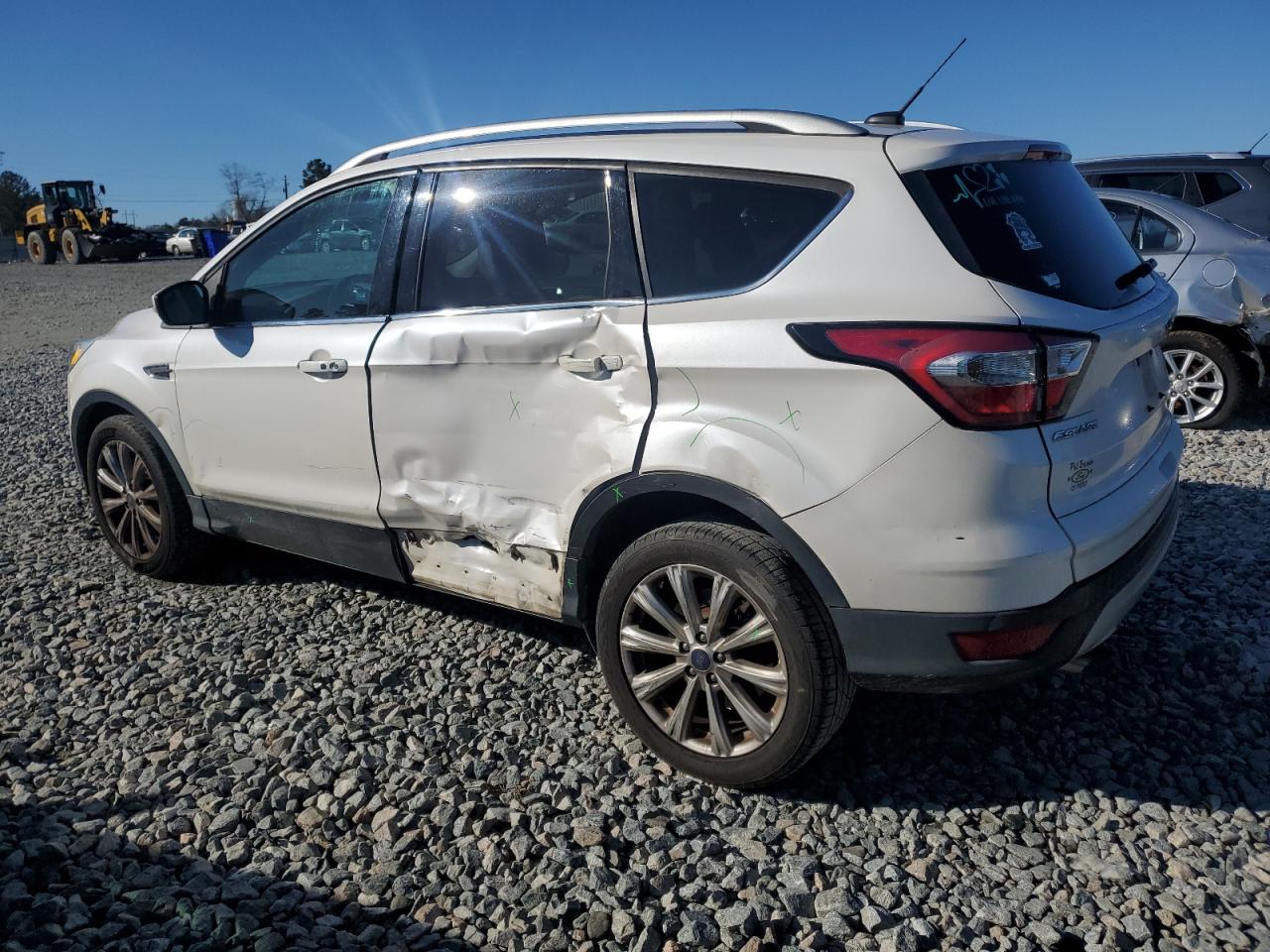 1FMCU0J94HUC18599 FORD ESCAPE 2017