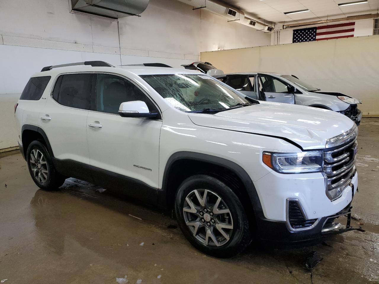 2021 GMC Acadia - Image 4