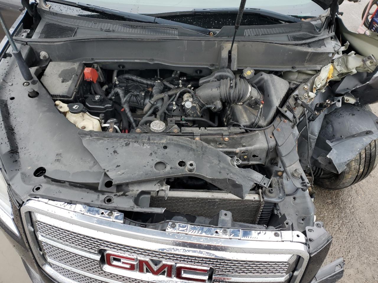 2013 GMC Acadia - Image 13