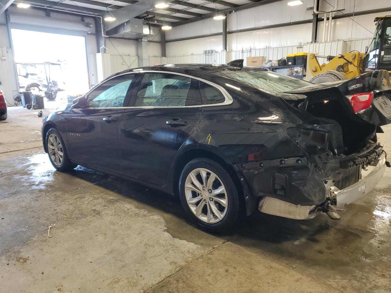 2023 Chevrolet Malibu - Image 2