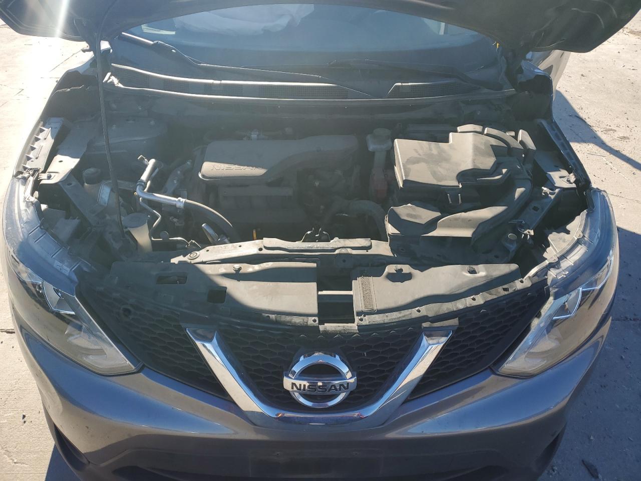 2017 Nissan Rogue - Image 12