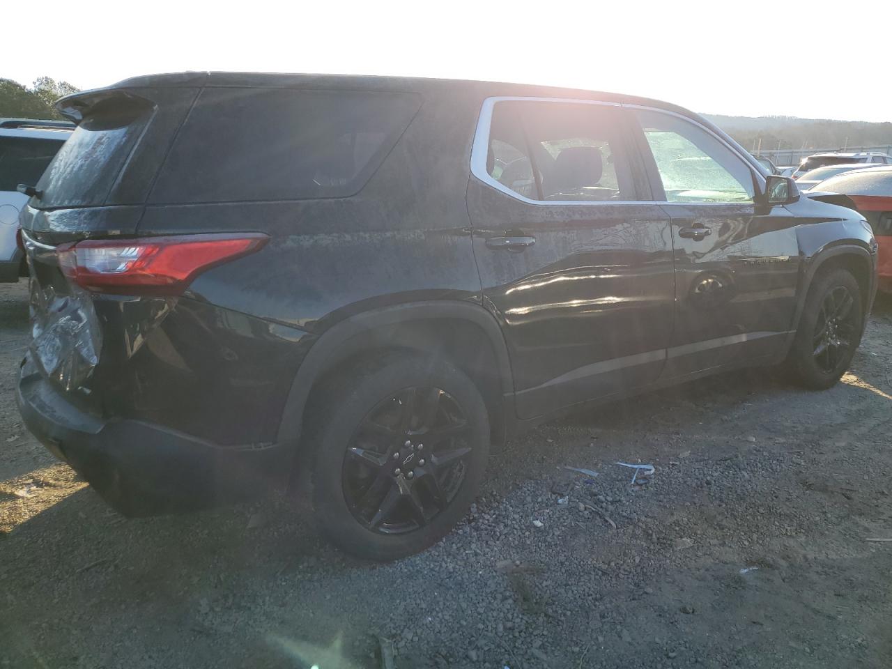 2020 Chevrolet Traverse - Image 3