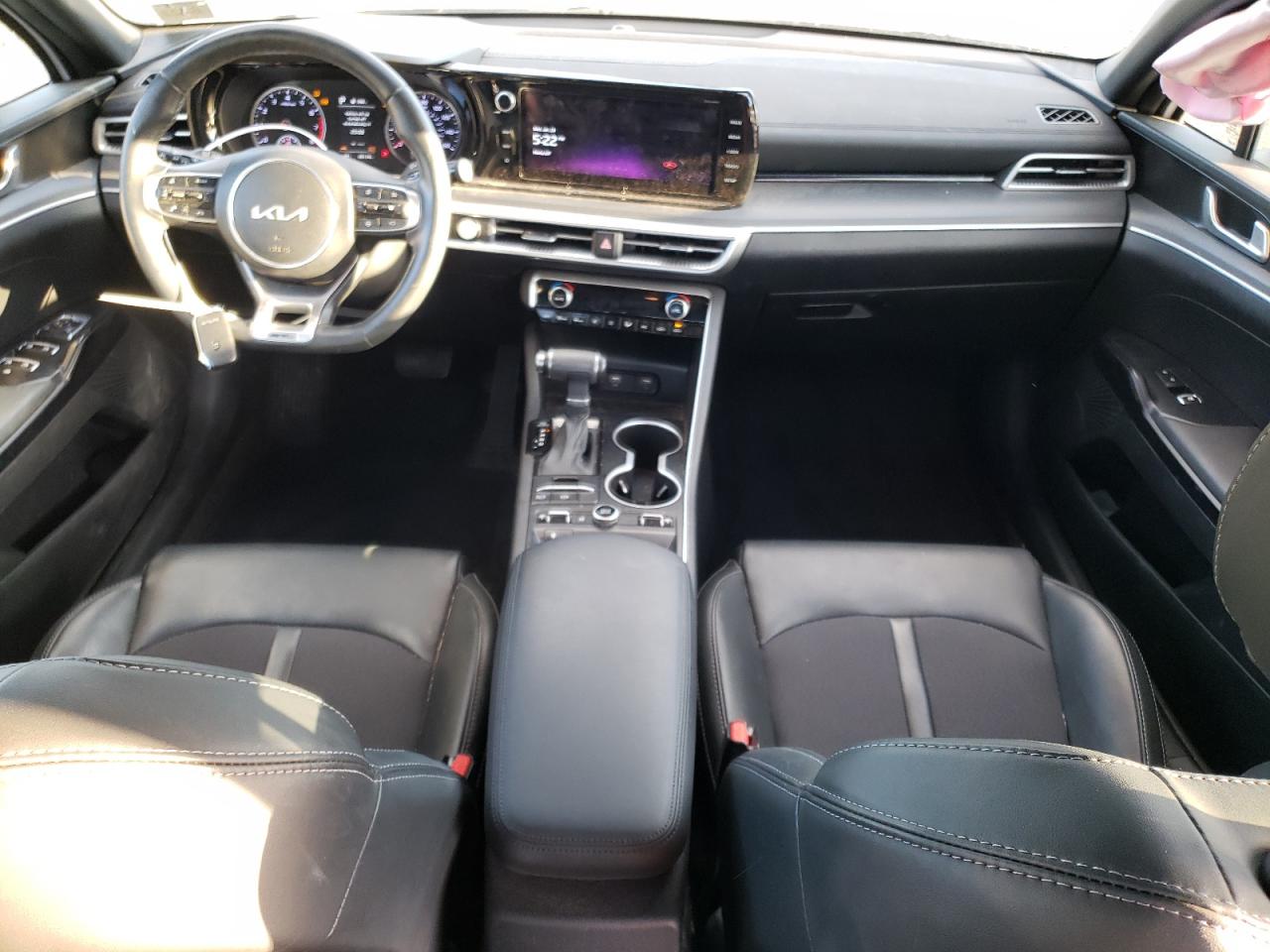 2023 Kia K5 - Image 8