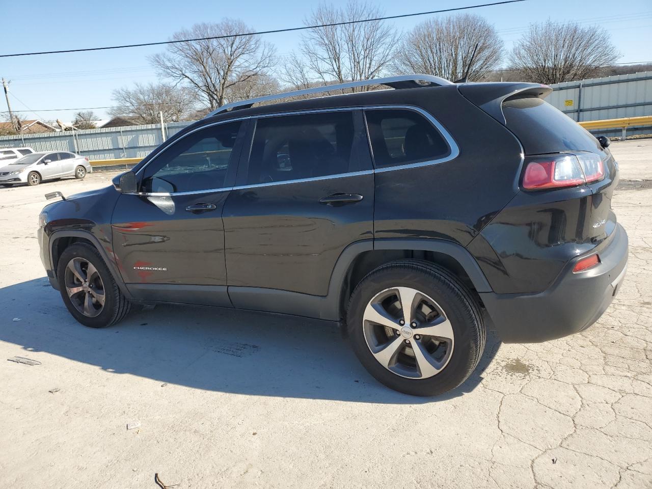 2019 Jeep Grand Cherokee - Image 2