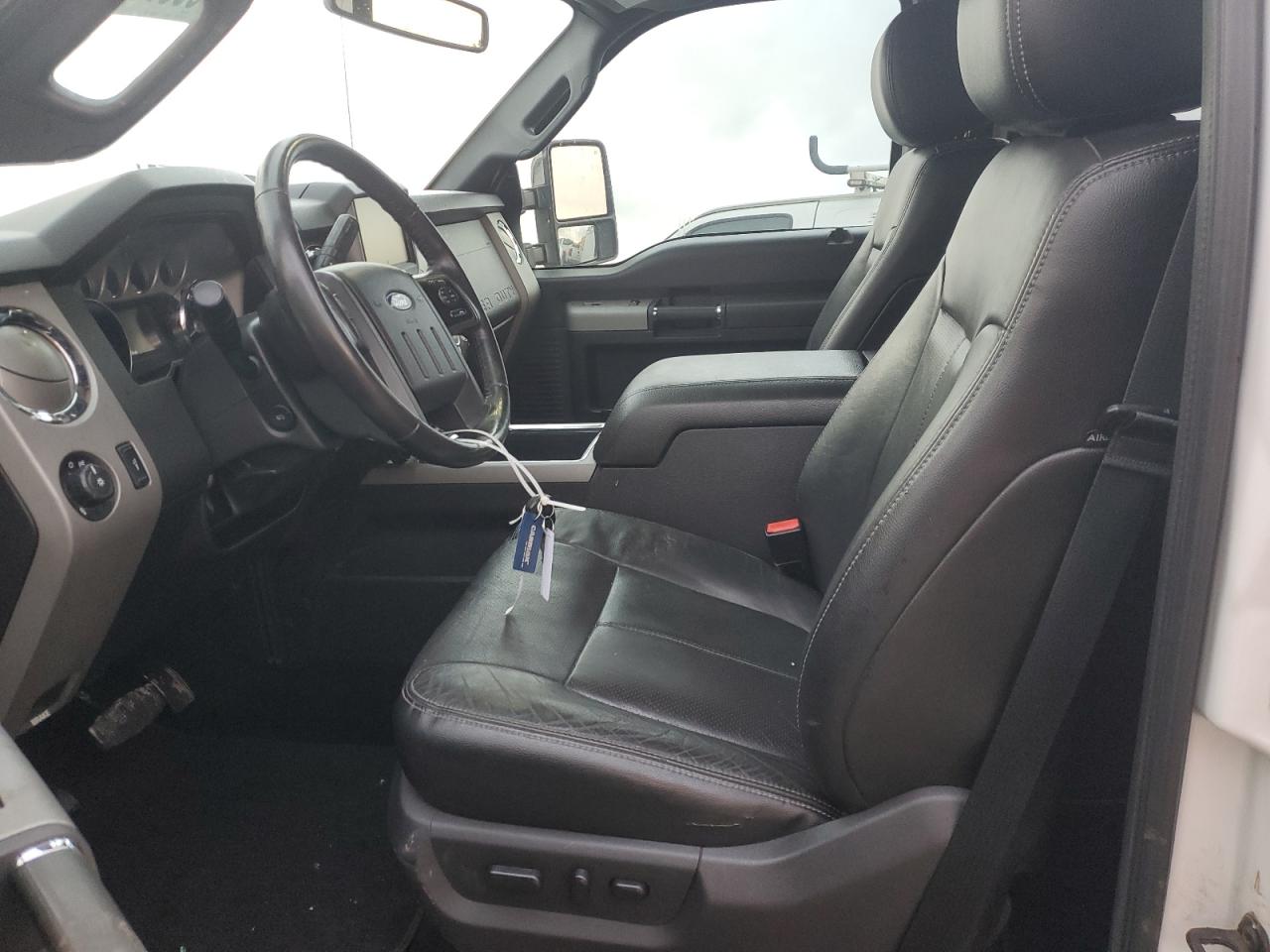 2016 Ford F350 - Image 7