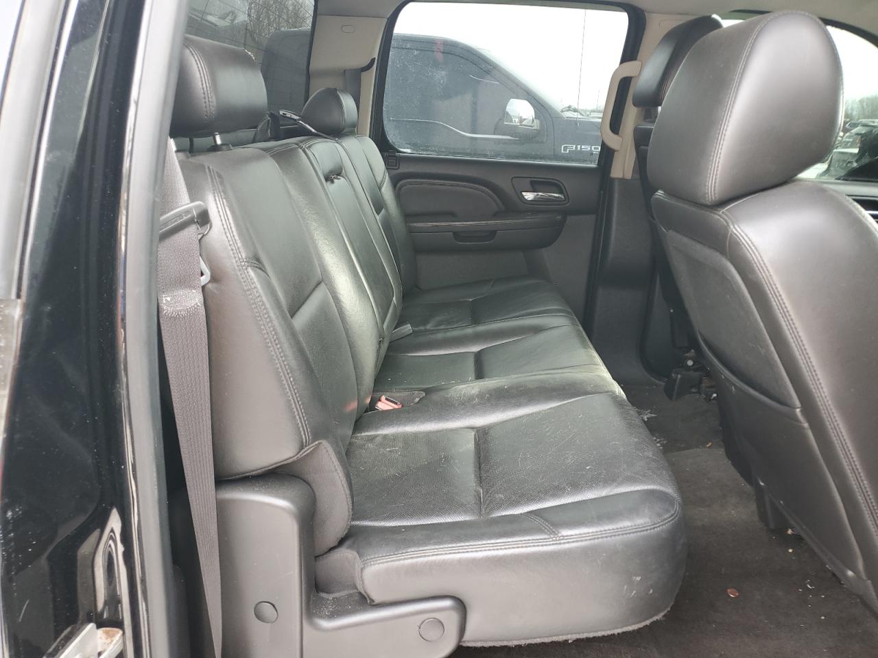 2009 GMC Sierra - Image 10