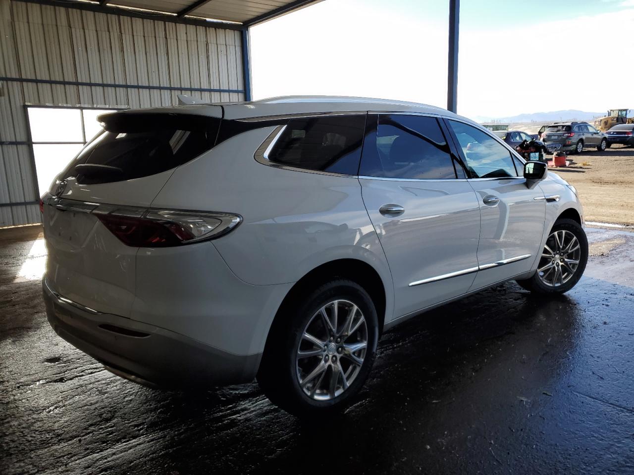 2022 Buick Enclave - Image 3