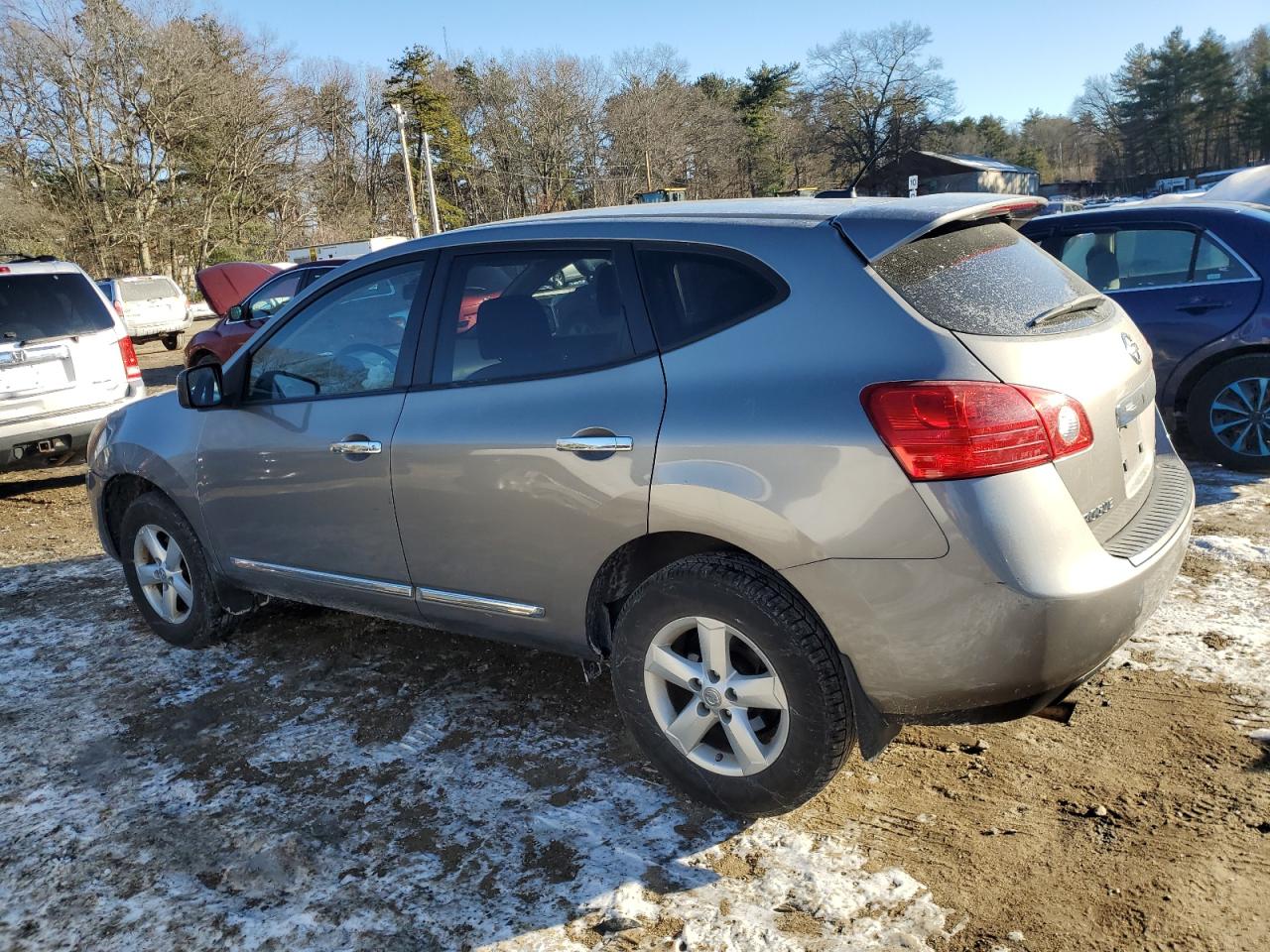 2012 Nissan Rogue - Image 2