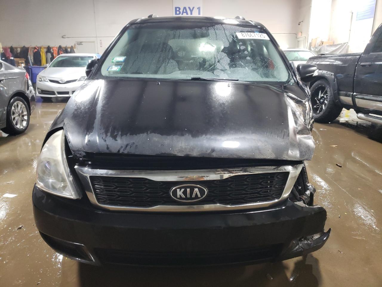 2012 Kia Sedona - Image 5