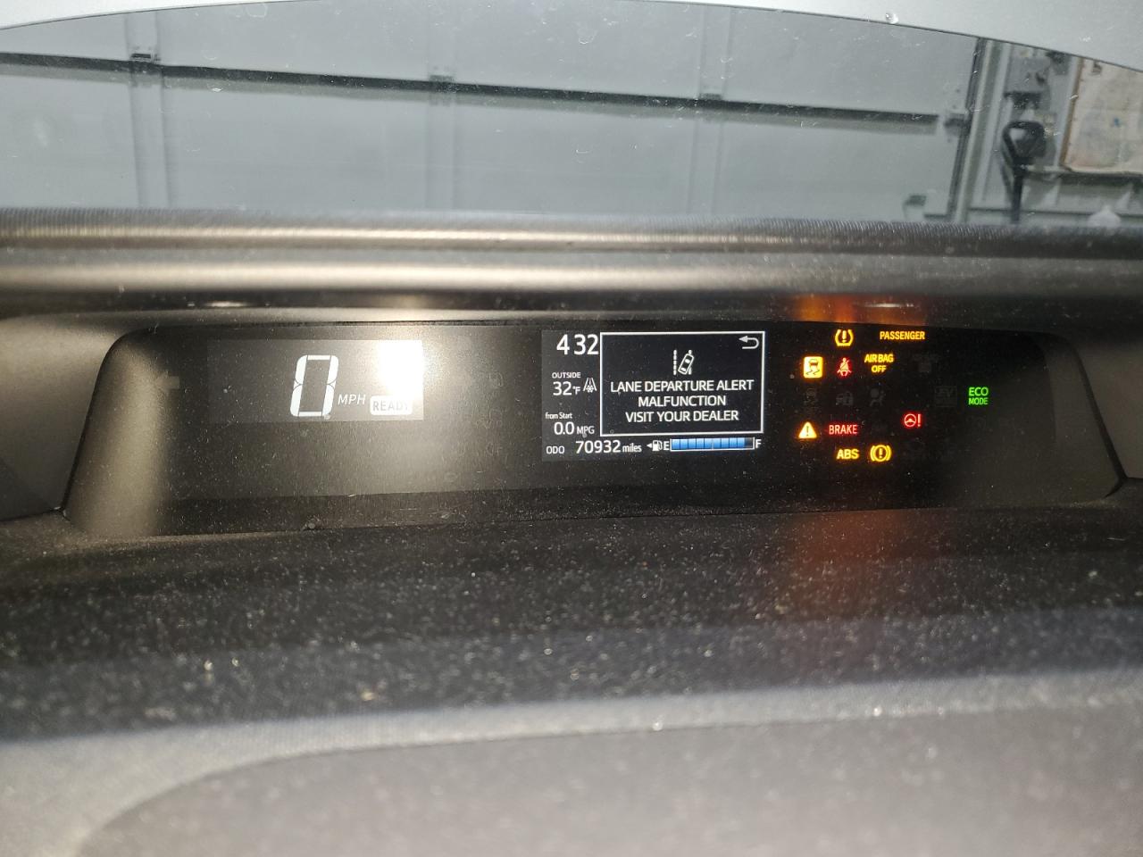 2018 Toyota Prius - Image 9