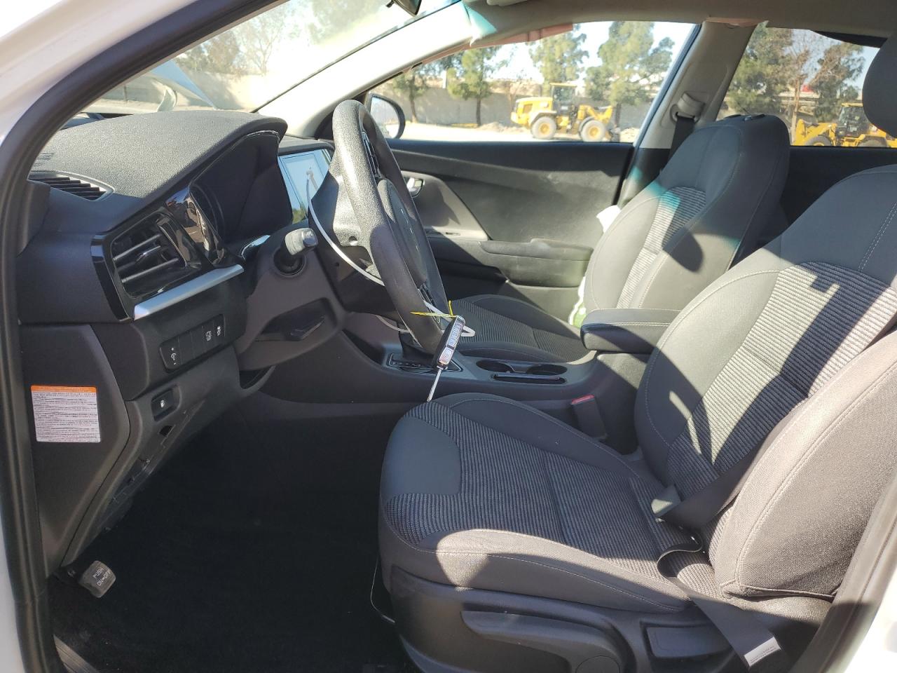 2022 Kia Niro - Image 7