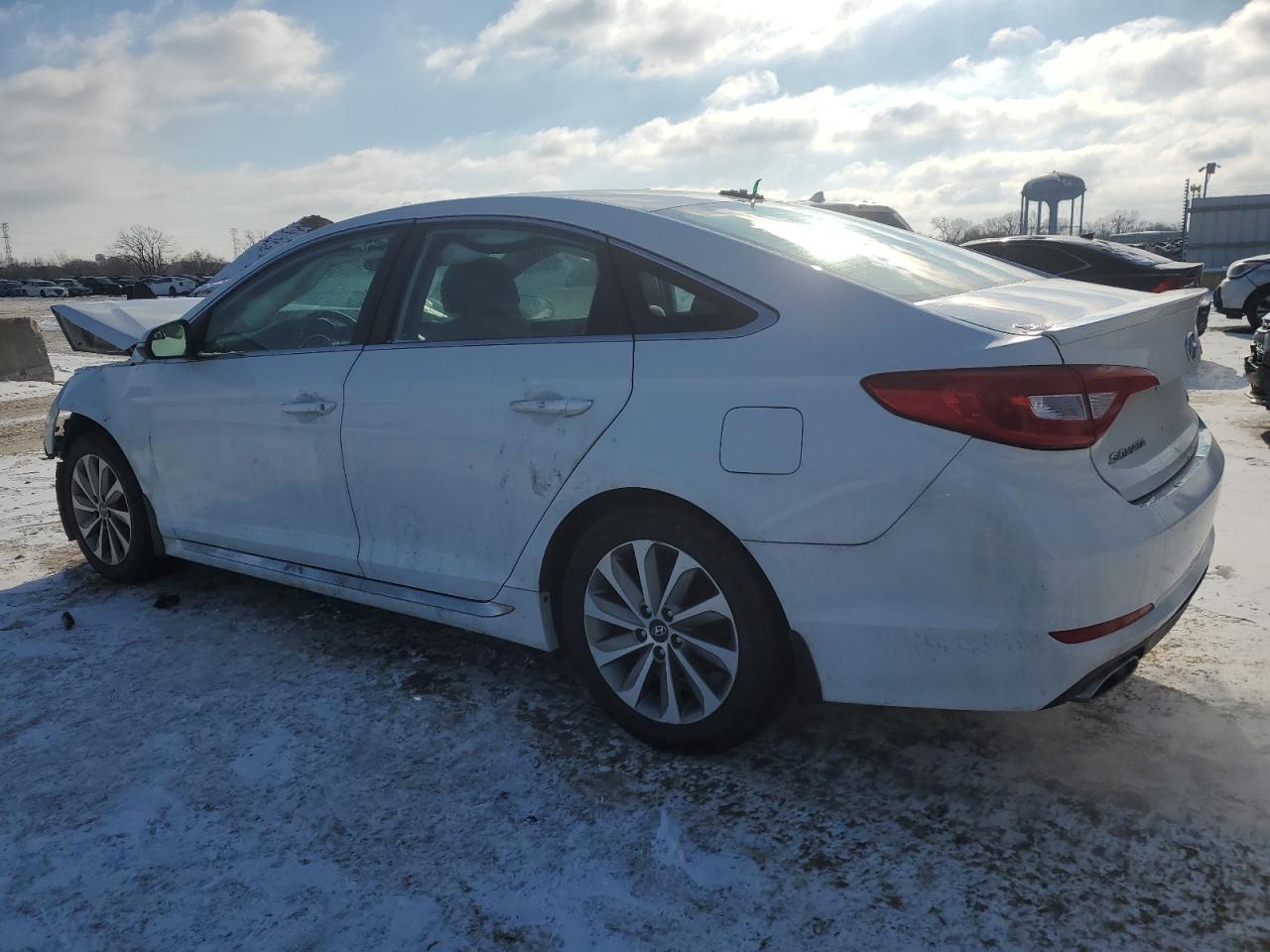 2016 Hyundai Sonata - Image 2