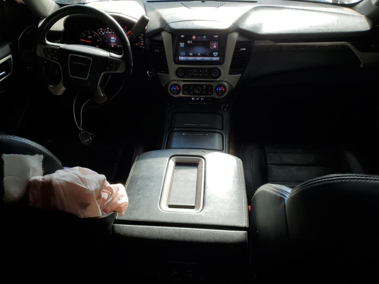 2015 GMC Yukon - Image 8