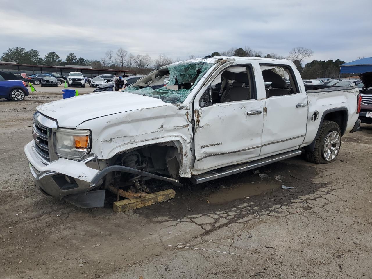 2015 GMC Sierra - Image 1