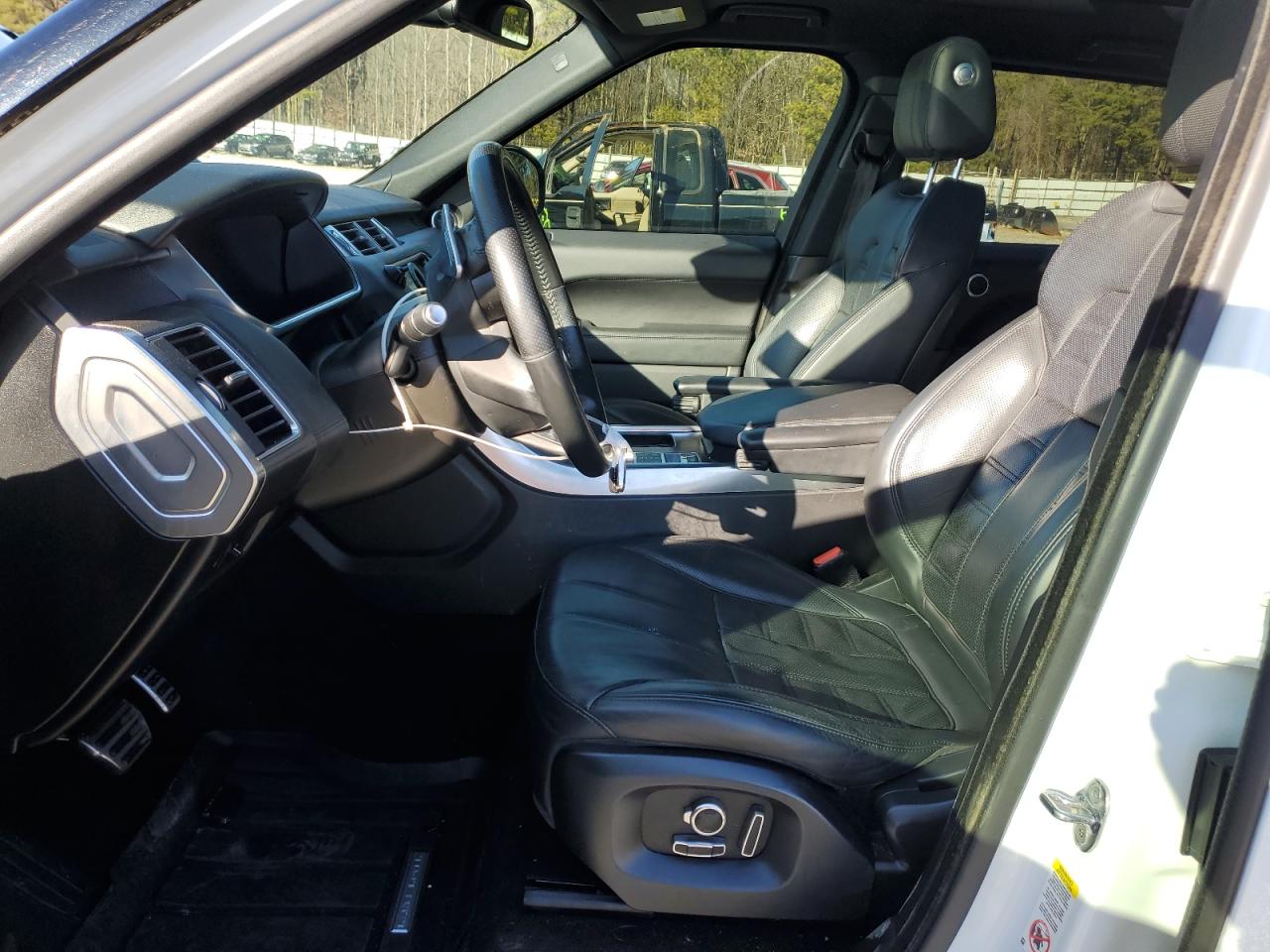 2016 Land Rover Range Rover - Image 7