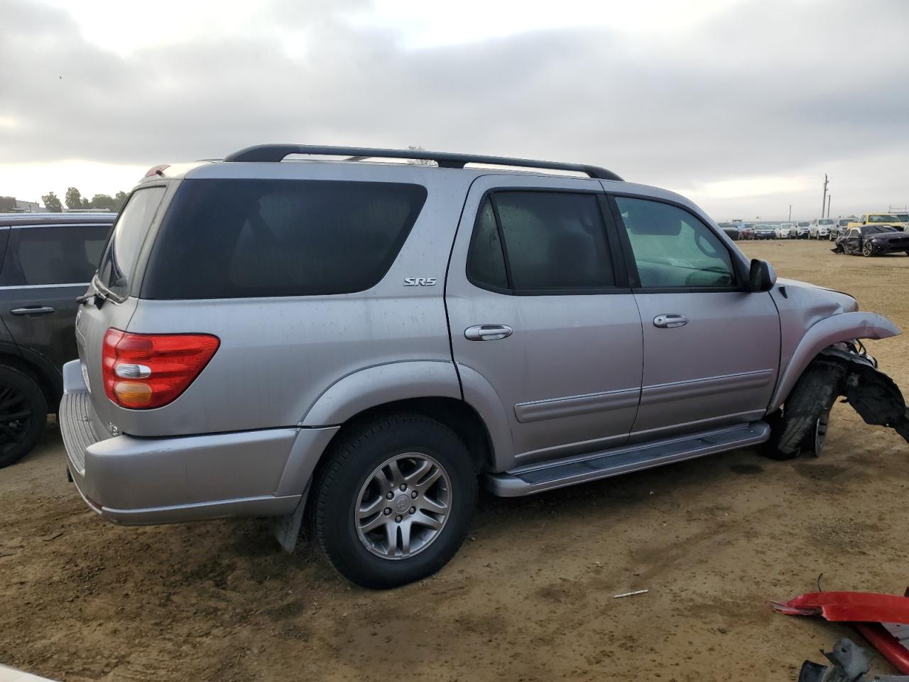 2004 Toyota Sequoia - Image 3