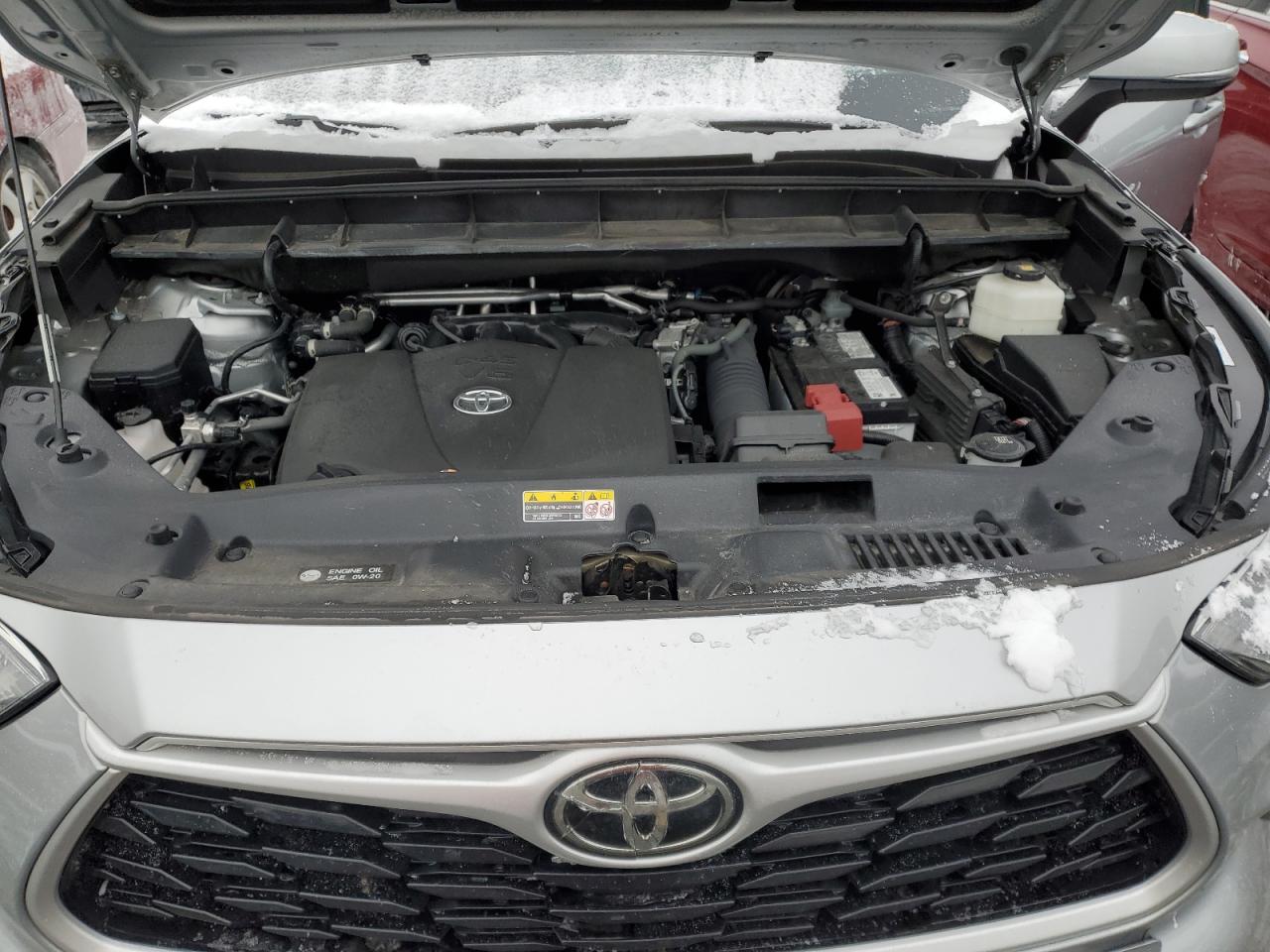 2022 Toyota Highlander - Image 12