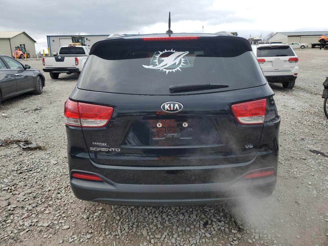 2017 Kia Sorento - Image 6