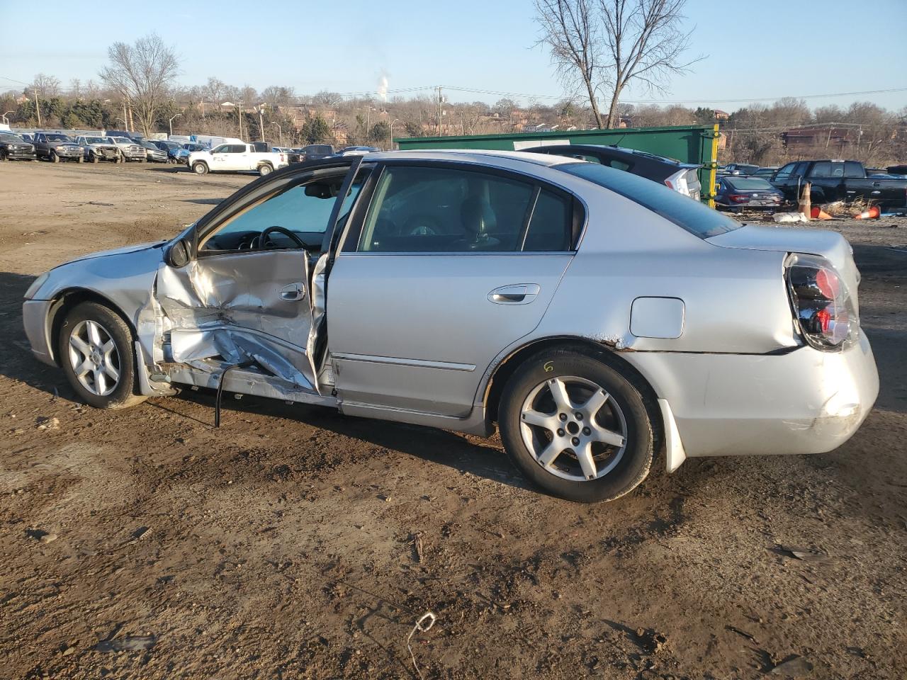 2006 Nissan Altima - Image 2