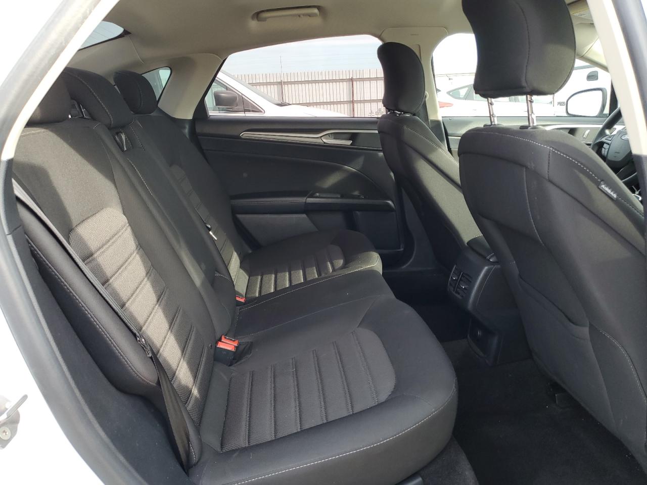 2019 Ford Fusion - Image 10