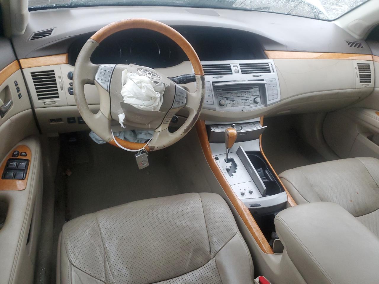 2006 Toyota Avalon - Image 8