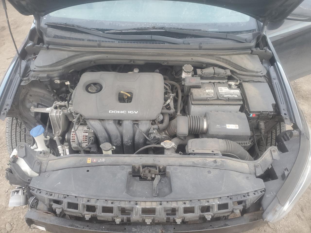 2018 Hyundai Elantra - Image 11
