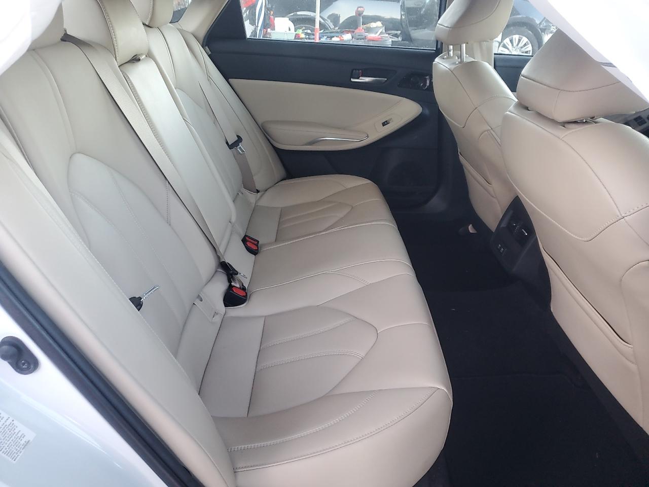 2019 Toyota Avalon - Image 10