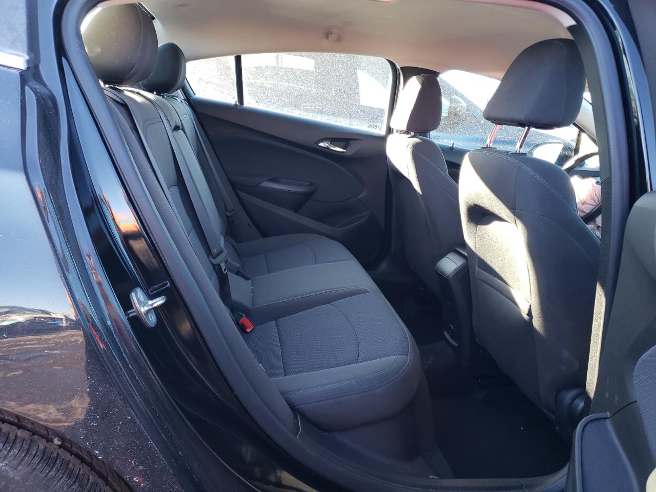 2018 Chevrolet Cruze - Image 10