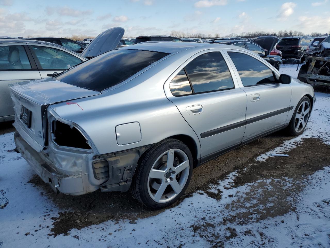 2004 Volvo S60 - Image 3