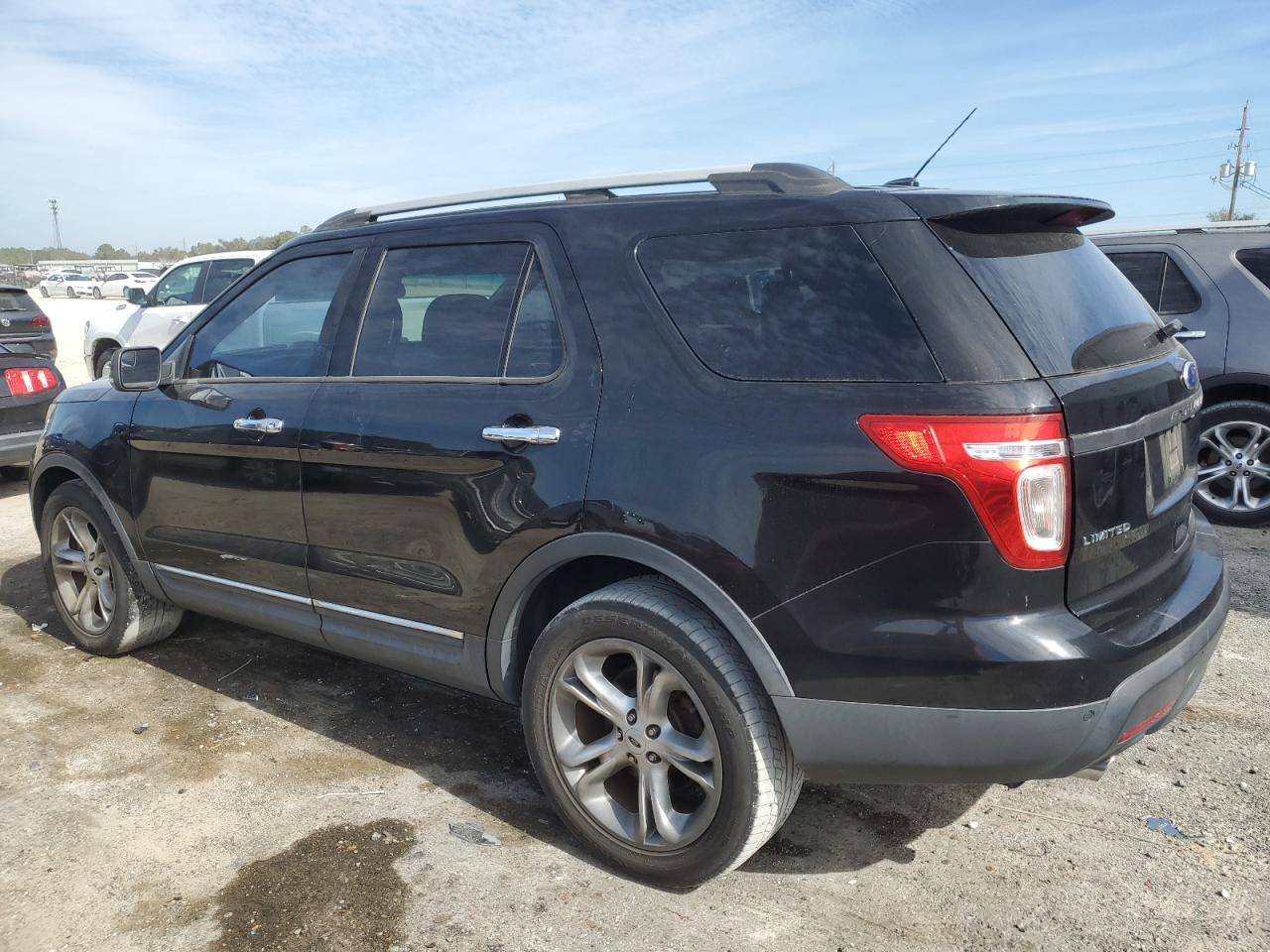 2012 Ford Explorer - Image 2