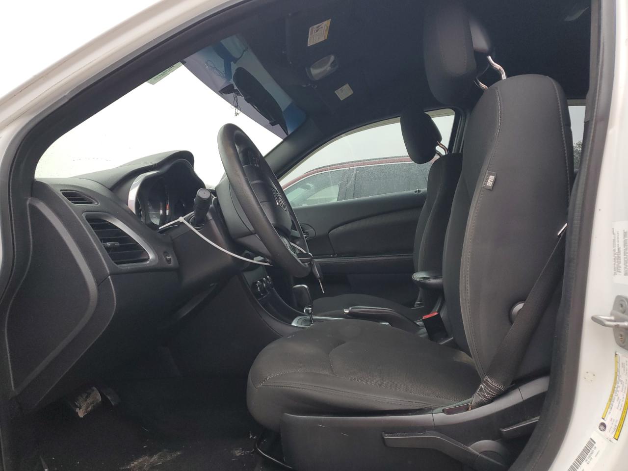 2013 Dodge Avenger - Image 7