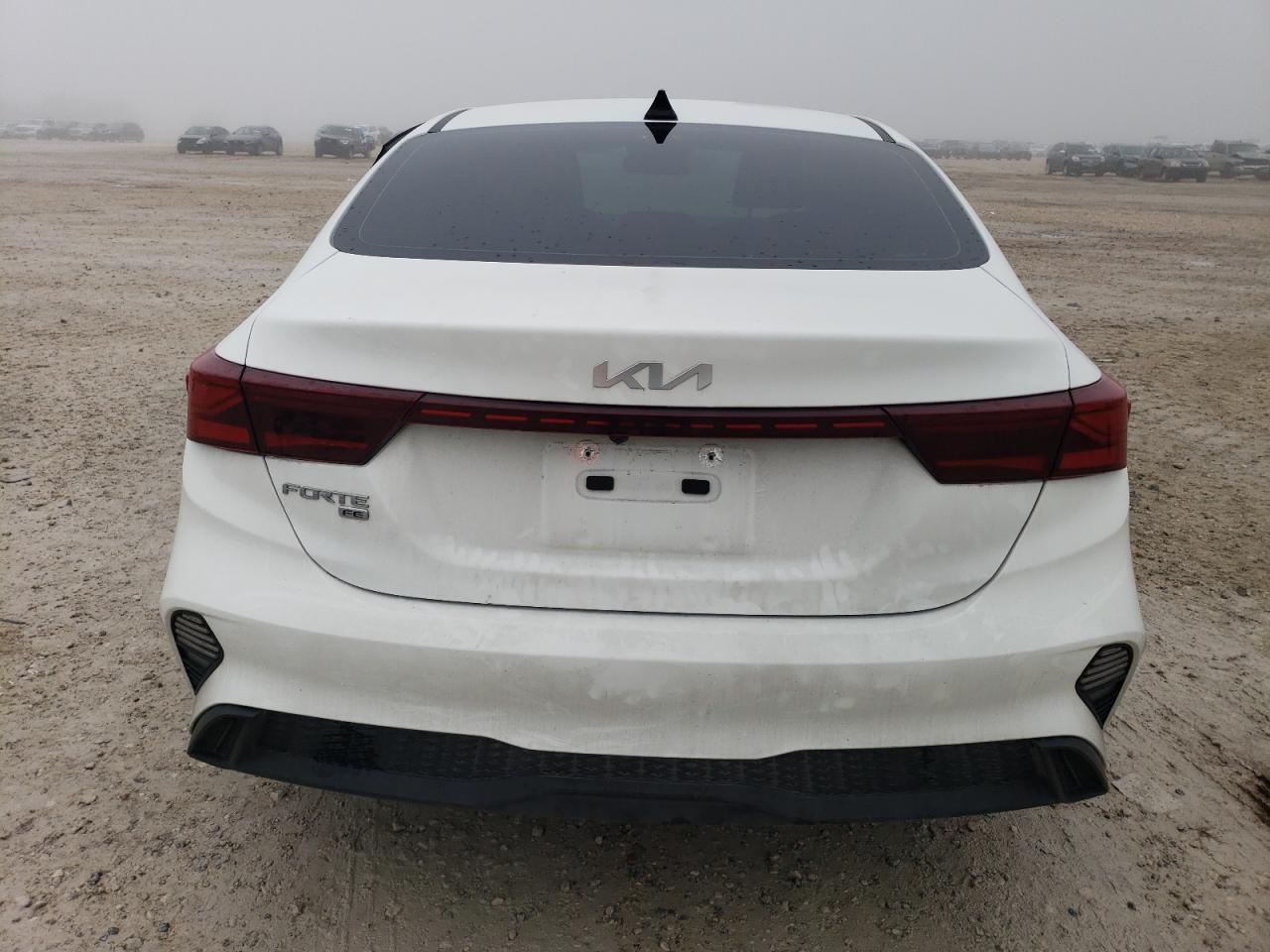 2023 Kia Forte - Image 6