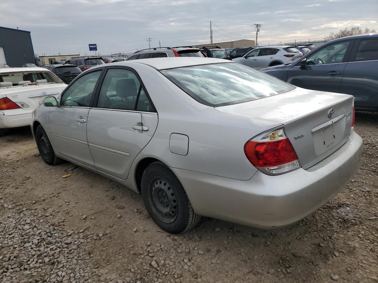 2005 Toyota Camry - Image 2