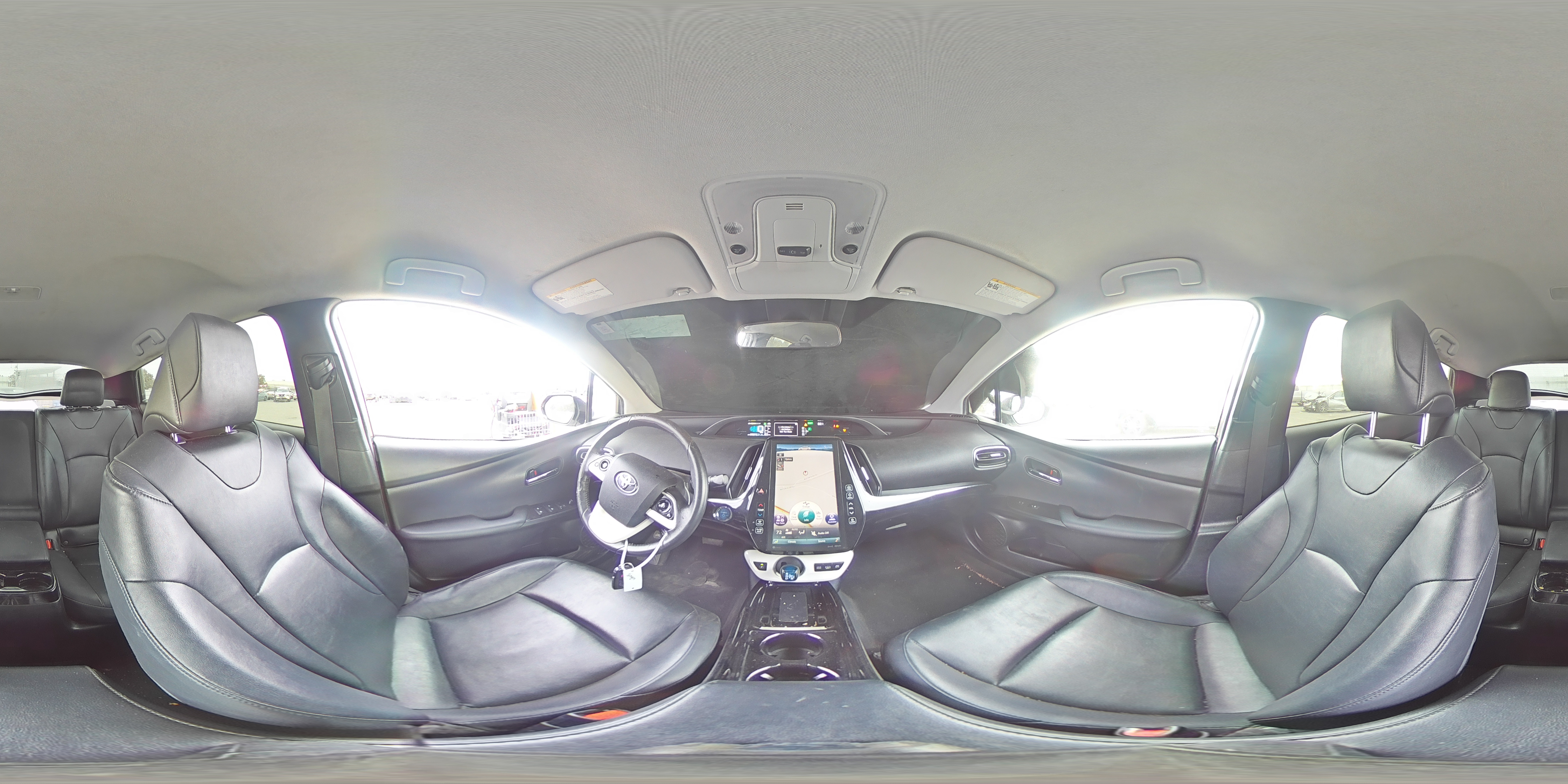 2017 Toyota Prius - Image 13