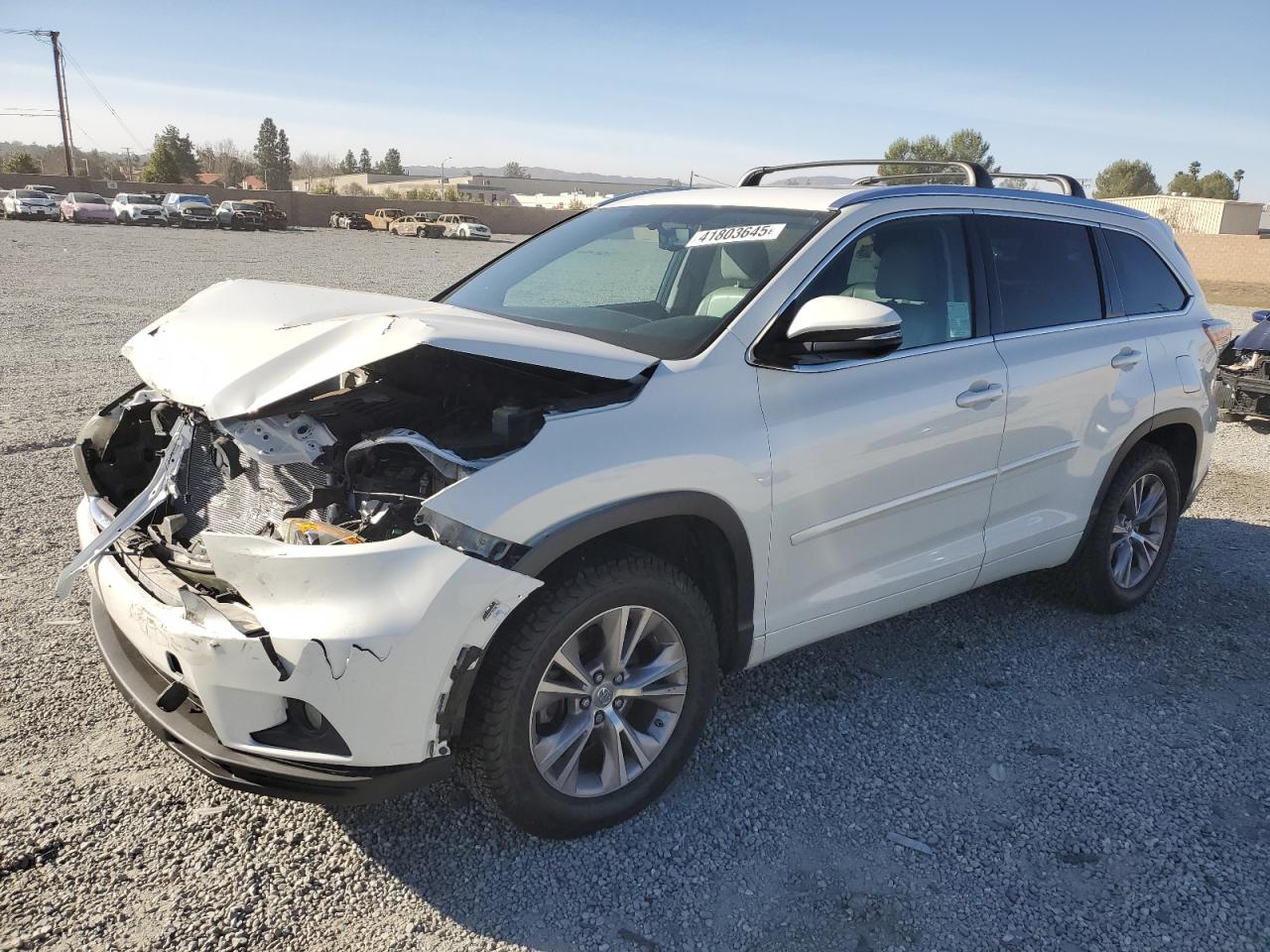 2015 Toyota Highlander - Image 1