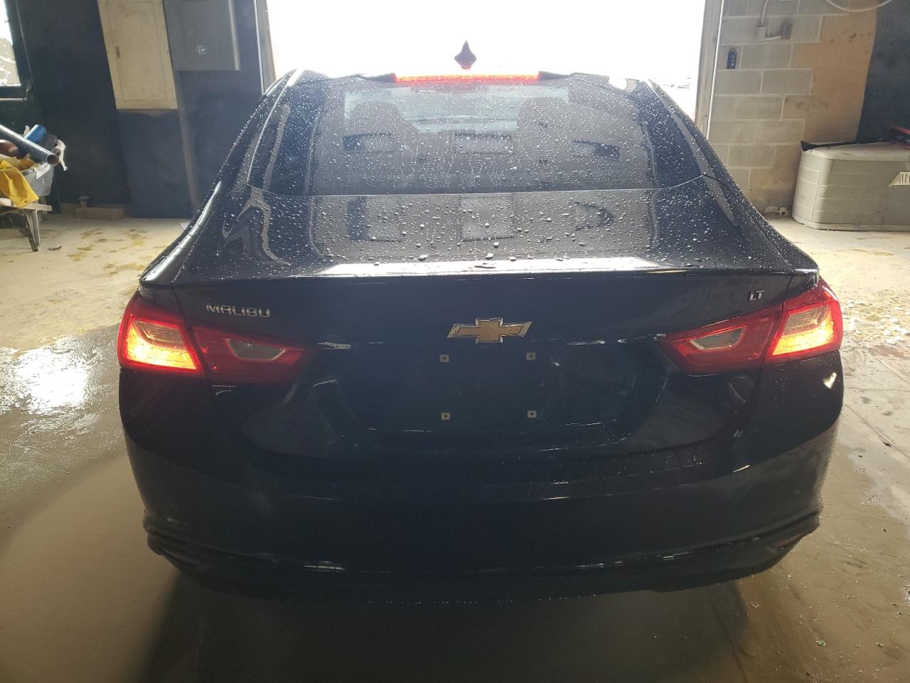 2018 Chevrolet Malibu - Image 6