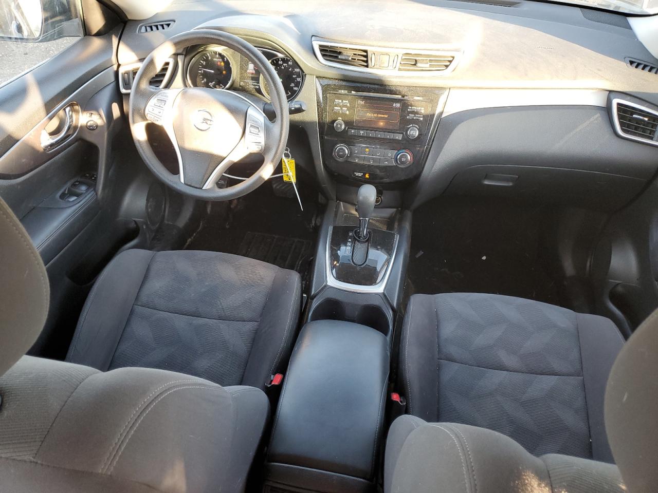 2016 Nissan Rogue - Image 8
