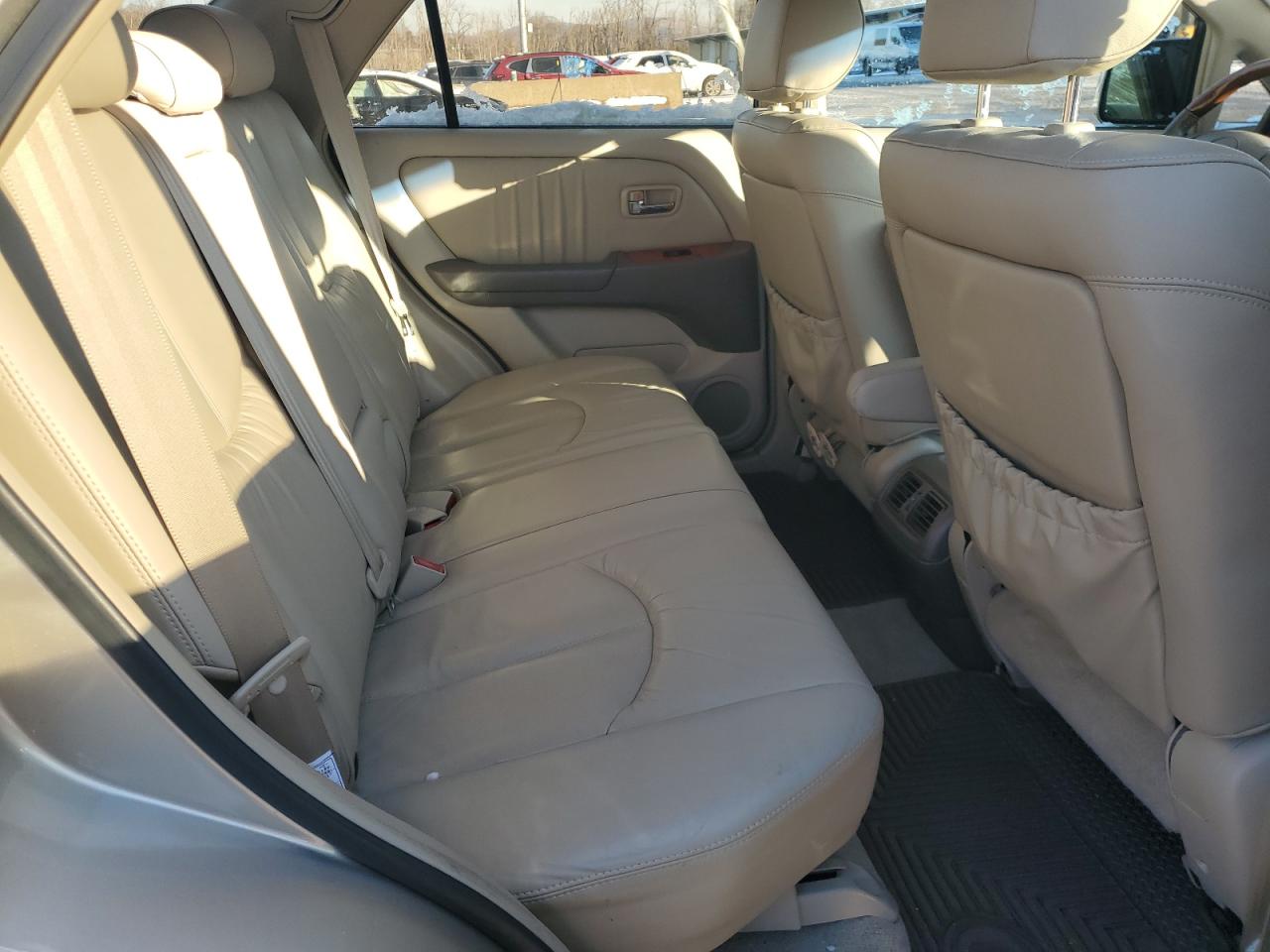 2003 Lexus RX - Image 11