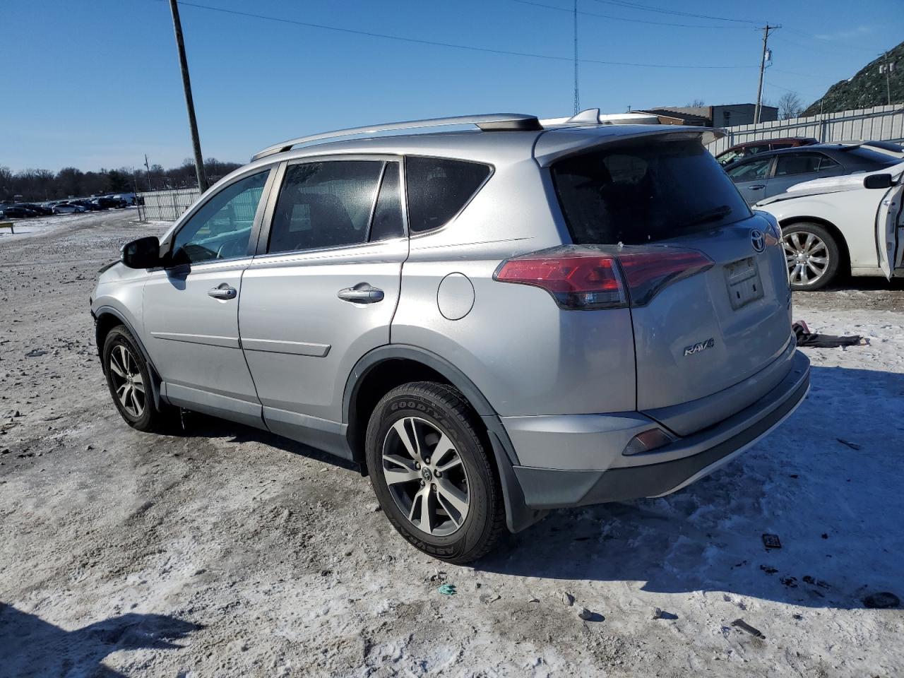 2T3RFREV5GW437903 TOYOTA RAV4 2016