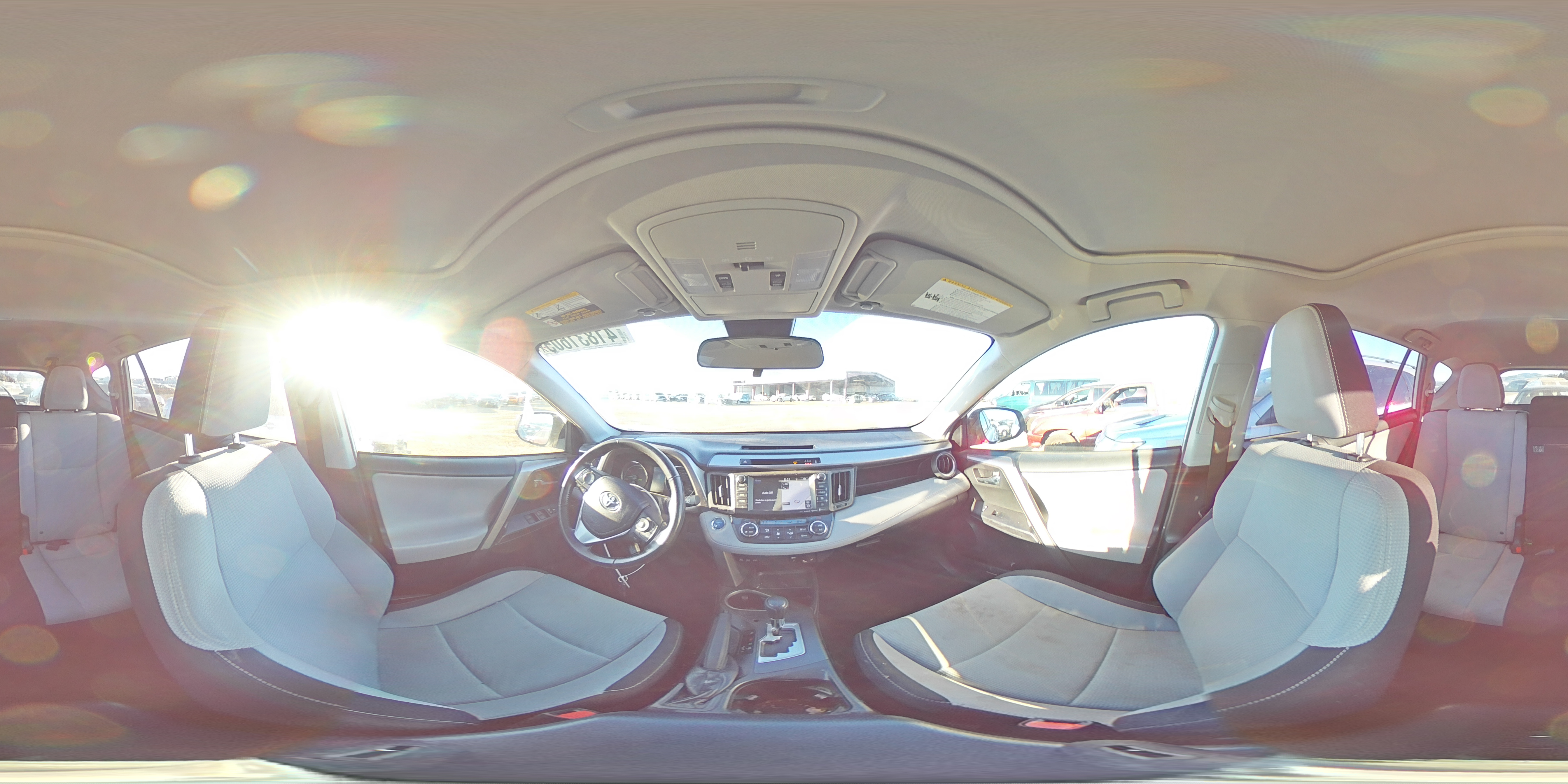 2018 Toyota RAV 4 - Image 14
