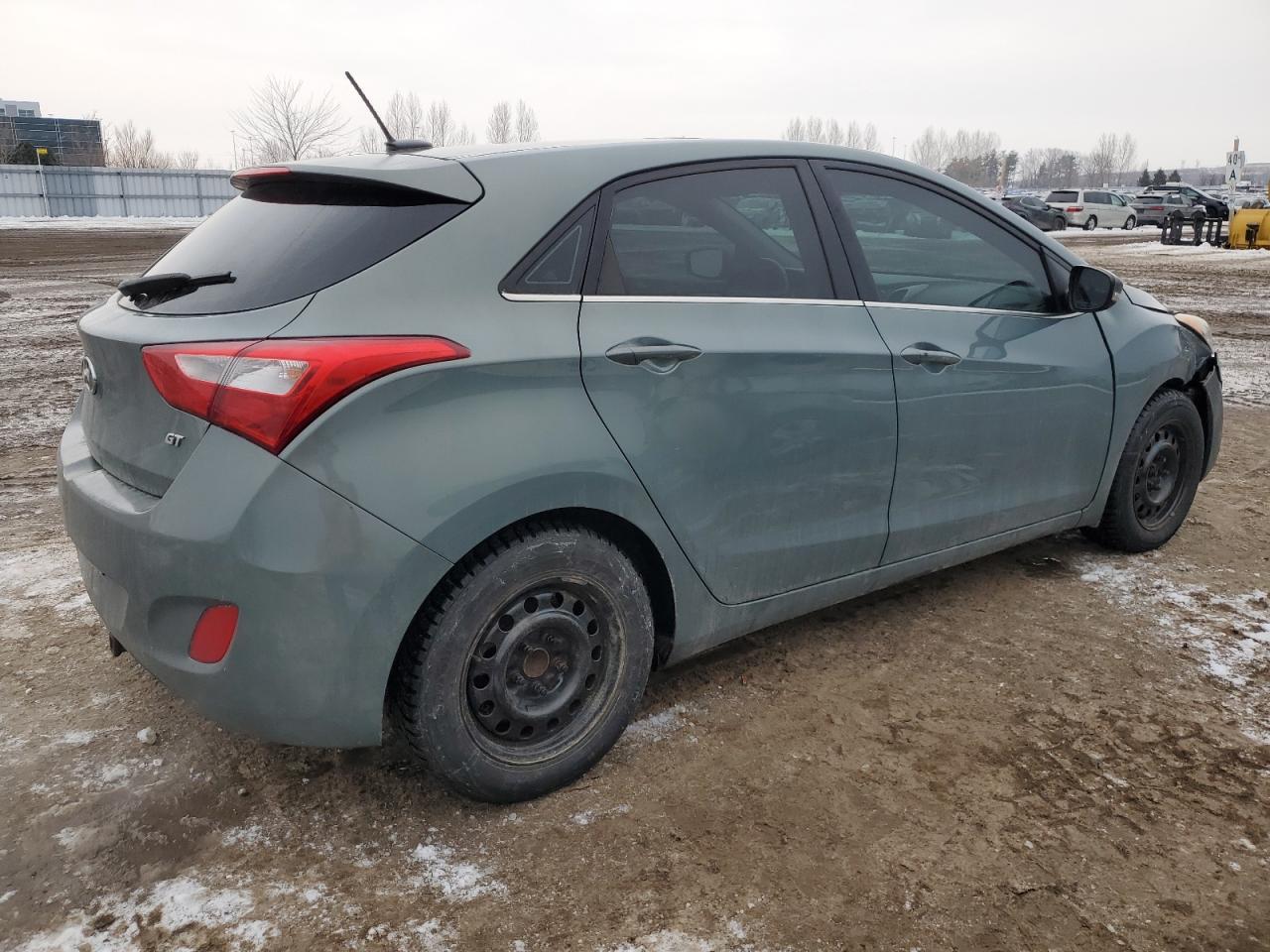2013 Hyundai Elantra - Image 3