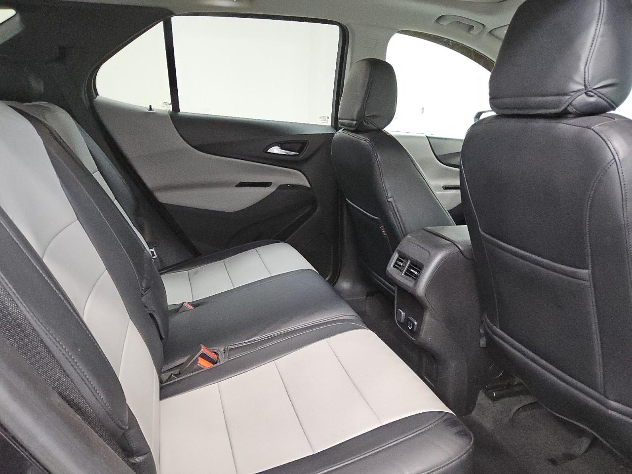 2018 Chevrolet Equinox - Image 11