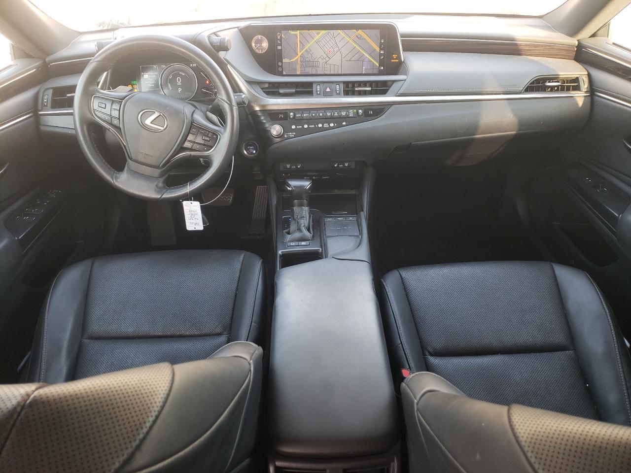 2021 Lexus ES - Image 8