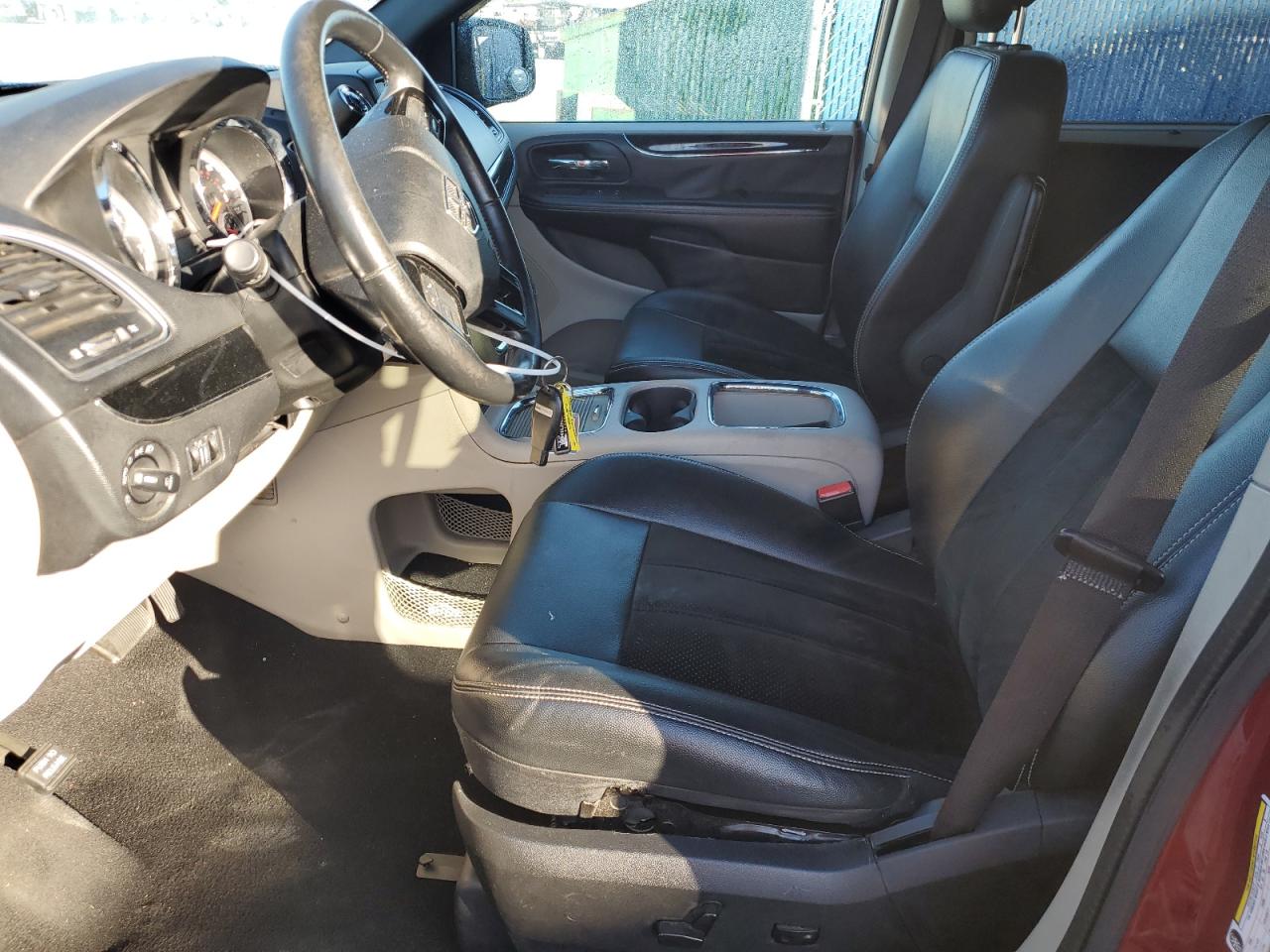 2016 Dodge Caravan - Image 7