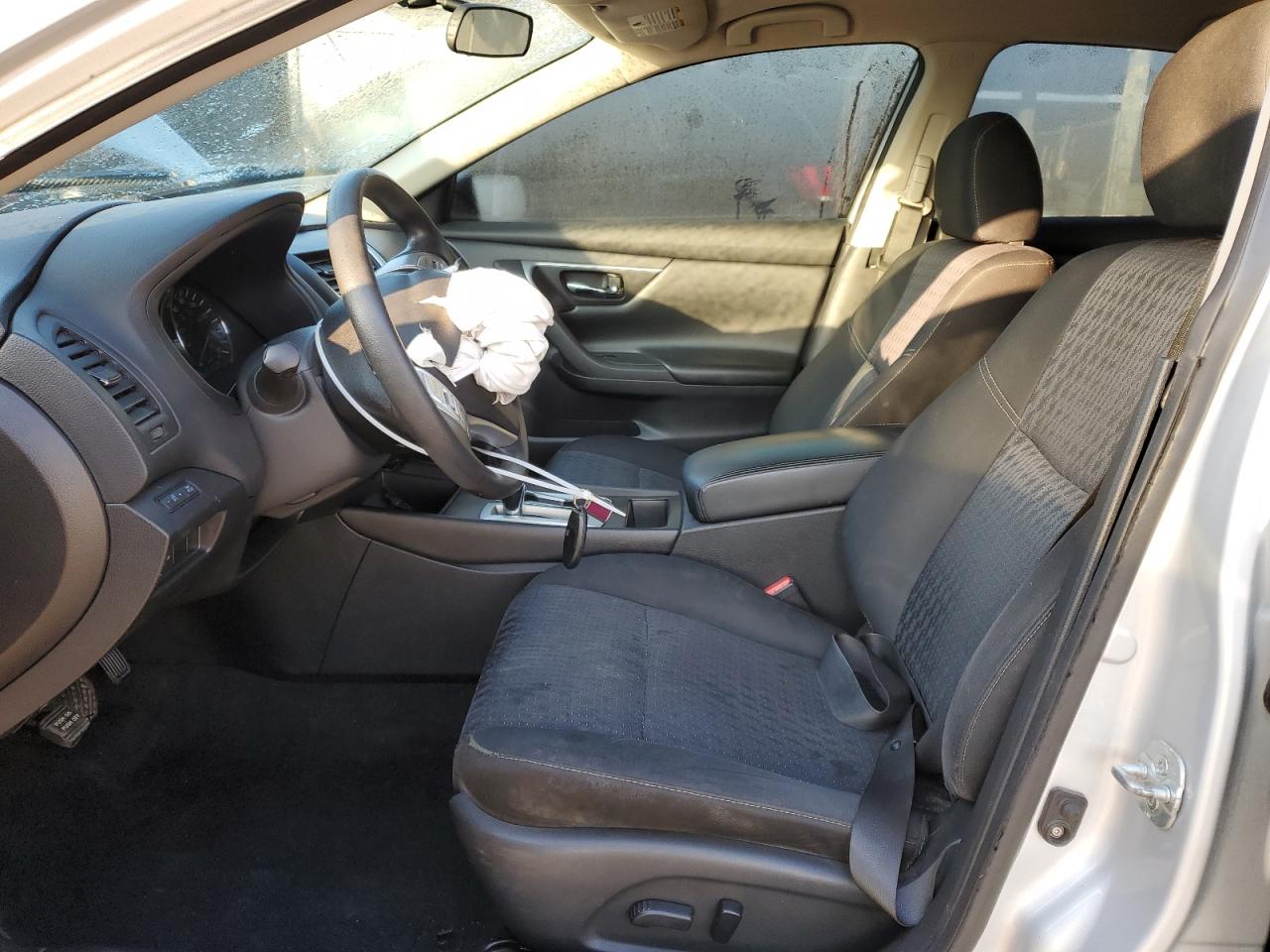 2016 Nissan Altima - Image 7