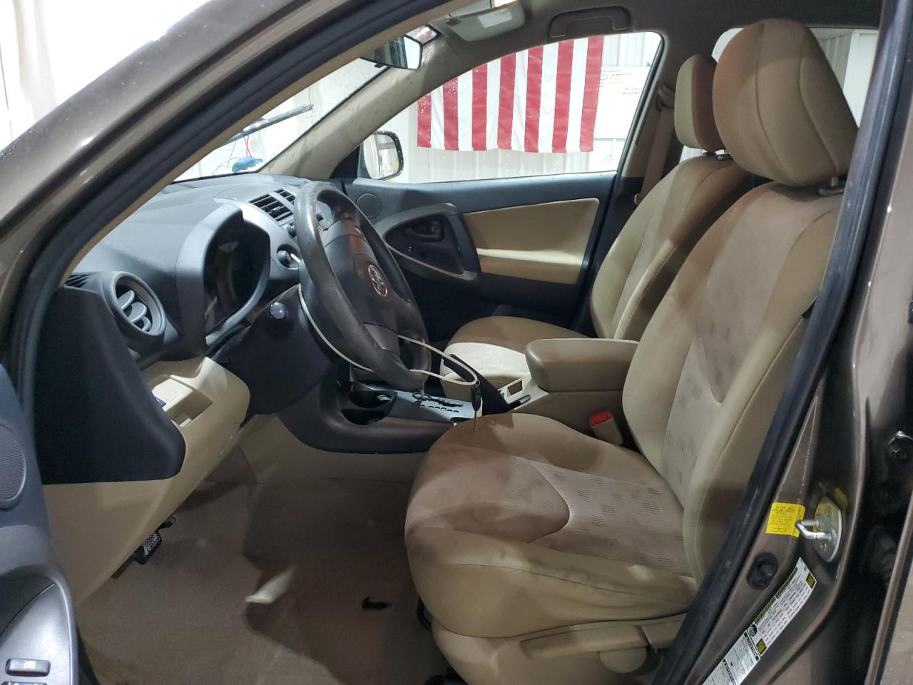 2011 Toyota RAV 4 - Image 7